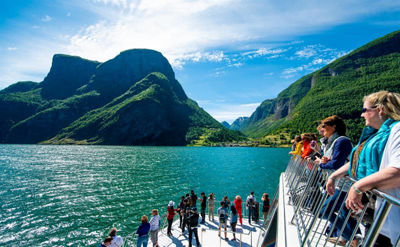Fjord cruise between Gudvangen and Flåm